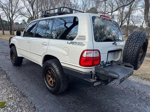 2001 Lexus LX 470 Base