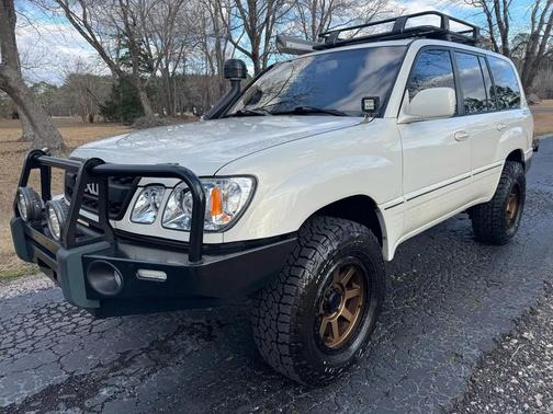 2001 Lexus LX 470 Base
