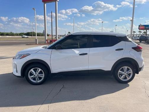 2025 Nissan Kicks Play S