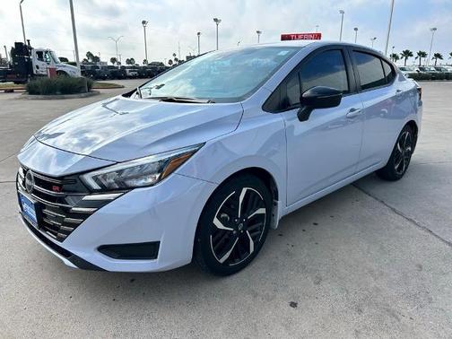 2024 Nissan Versa 1.6 SR