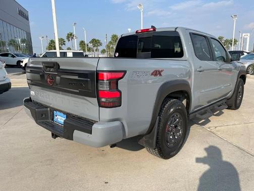 2025 Nissan Frontier PRO-4X