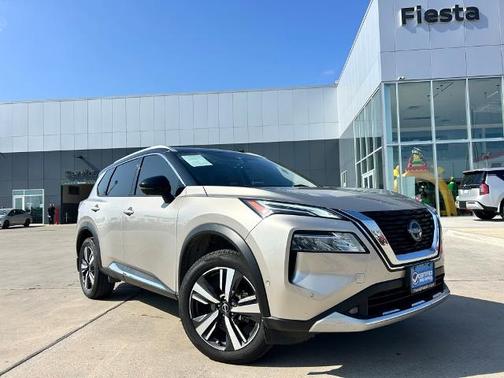 2022 Nissan Rogue Platinum