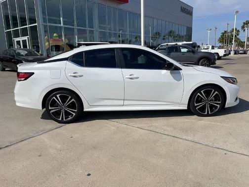 2022 Nissan Sentra SR