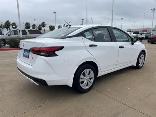 2024 Nissan Versa 1.6 S