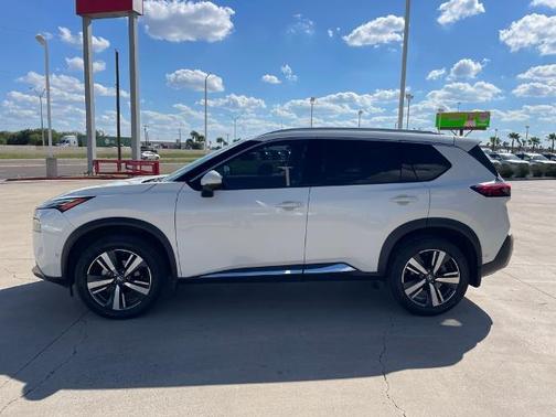 2021 Nissan Rogue Platinum