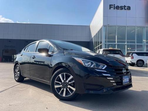 2023 Nissan Versa 1.6 SV