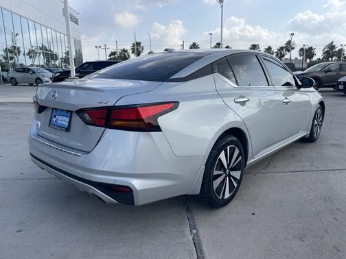 2022 Nissan Altima 2.5 SV
