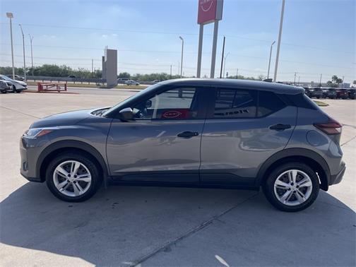 2023 Nissan Kicks S