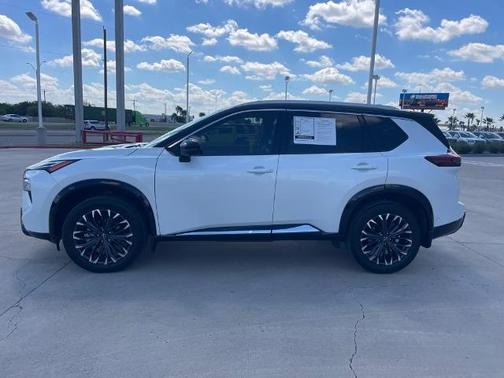 2024 Nissan Rogue Platinum