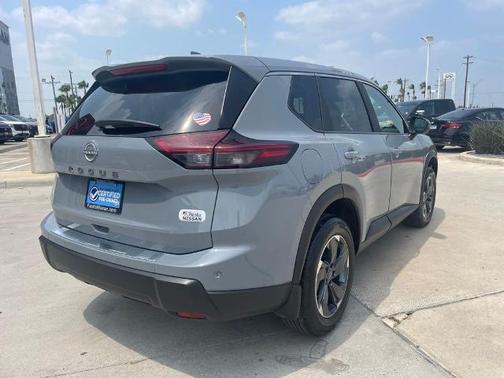 Boulder Gray Metallic 2026 Nissan Rogue SV