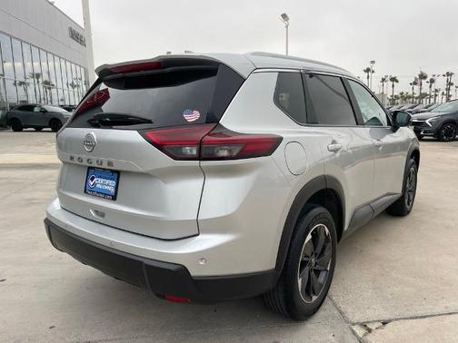 Brilliant Silver Metallic 2025 Nissan Rogue SV