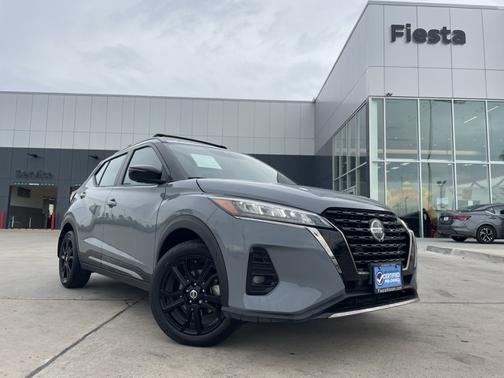 2021 Nissan Kicks SR