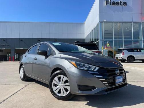 2025 Nissan Versa 1.6 S