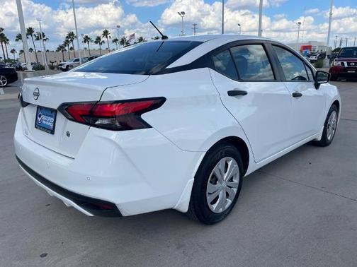 2024 Nissan Versa 1.6 S