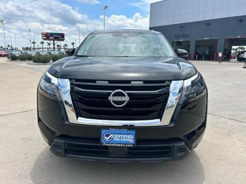 Black 2025 Nissan Pathfinder SV