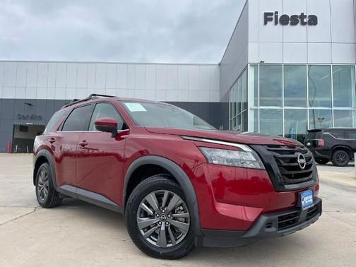 Scarlet Ember 2023 Nissan Pathfinder SV