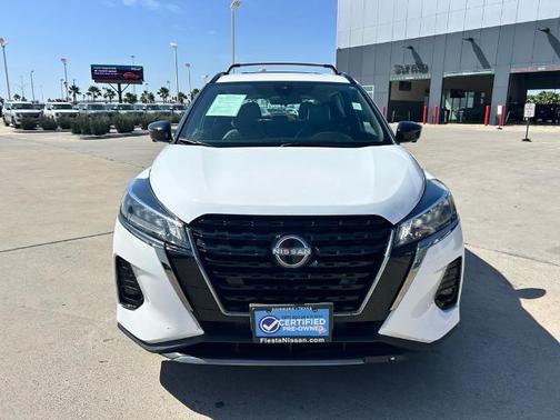 2023 Nissan Kicks SR