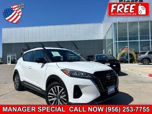 2023 Nissan Kicks SR