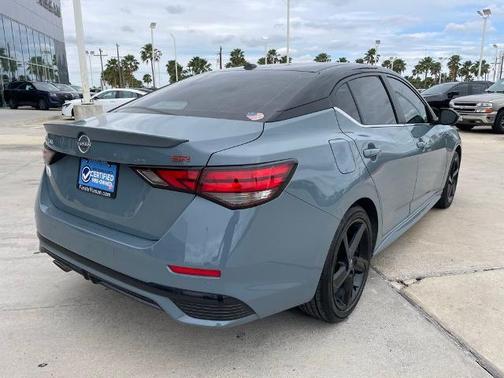 2t Gry Blk Roof 2025 Nissan Sentra SR