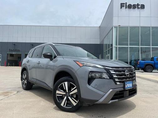 Boulder Gray Metallic 2024 Nissan Rogue SL
