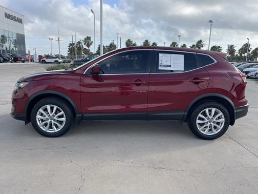 2022 Nissan Rogue Sport S