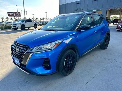 2024 Nissan Kicks SR