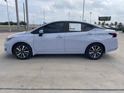 2025 Nissan Versa 1.6 SV