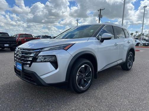 Brilliant Silver Metallic 2024 Nissan Rogue SV