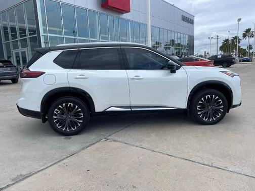 2024 Nissan Rogue Platinum