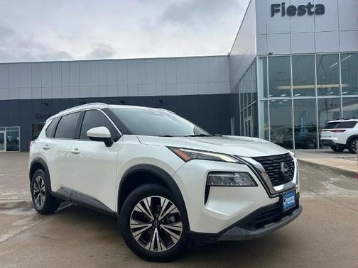 White 2023 Nissan Rogue SV