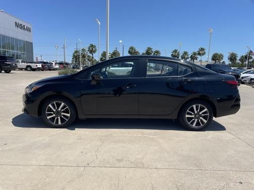 2021 Nissan Versa 1.6 SV