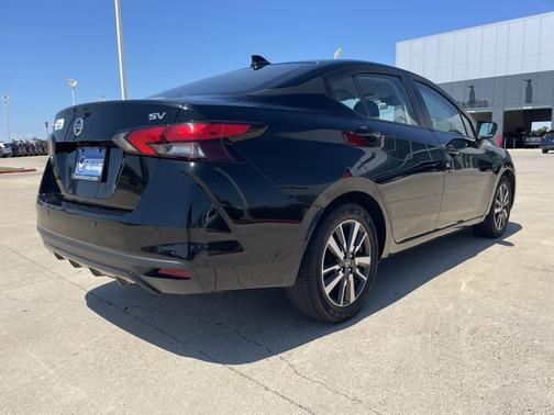 2021 Nissan Versa 1.6 SV
