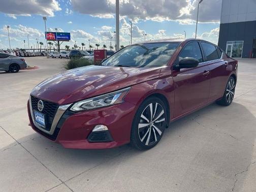 2022 Nissan Altima 2.5 SR