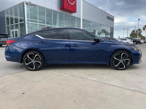 Deep Blue Pearl 2024 Nissan Altima 2.5 SR