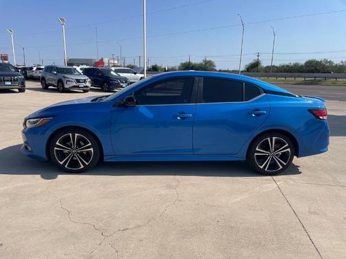 2022 Nissan Sentra SR