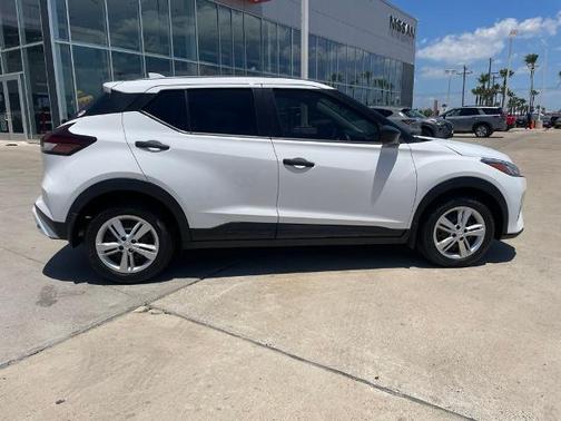 Fresh Powder 2023 Nissan Kicks S