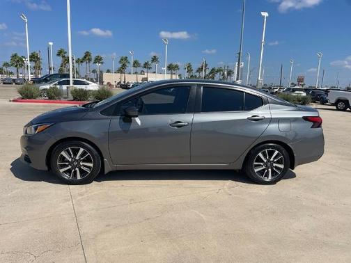 2021 Nissan Versa 1.6 SV