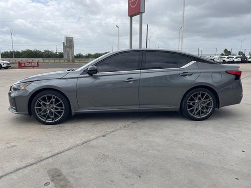 2023 Nissan Altima 2.0 SR