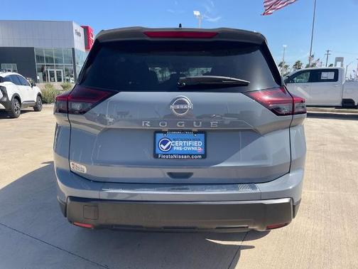 Boulder Gray Metallic 2026 Nissan Rogue SV
