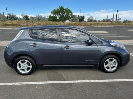 2013 Nissan Leaf SV