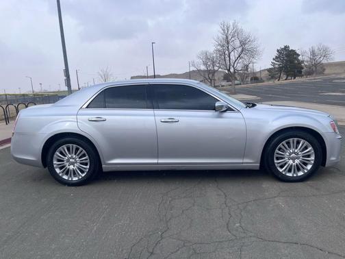 2012 Chrysler 300C Base