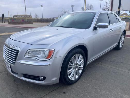 2012 Chrysler 300C Base