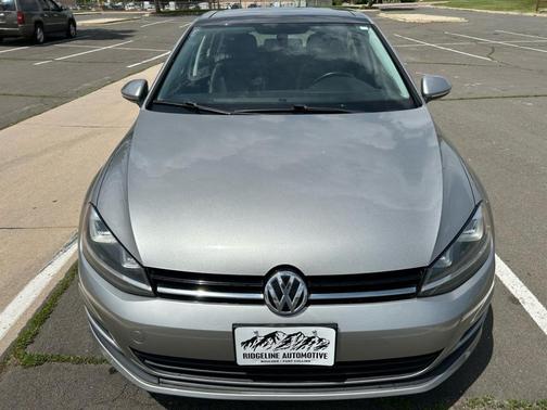2016 Volkswagen Golf TSI SE 4-Door