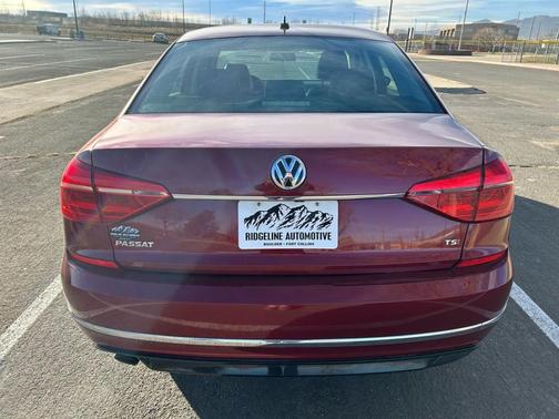 2016 Volkswagen Passat 1.8T R-Line w/ Comfort