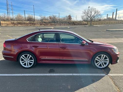 2016 Volkswagen Passat 1.8T R-Line w/ Comfort