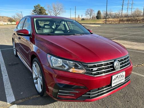 2016 Volkswagen Passat 1.8T R-Line w/ Comfort