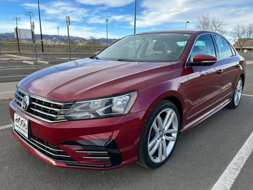 2016 Volkswagen Passat 1.8T R-Line w/ Comfort