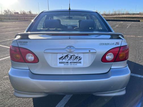 2004 Toyota Corolla CE