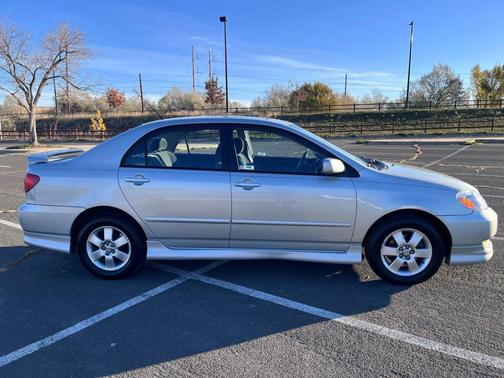 2004 Toyota Corolla CE