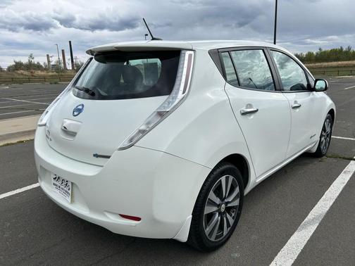 2015 Nissan Leaf SV